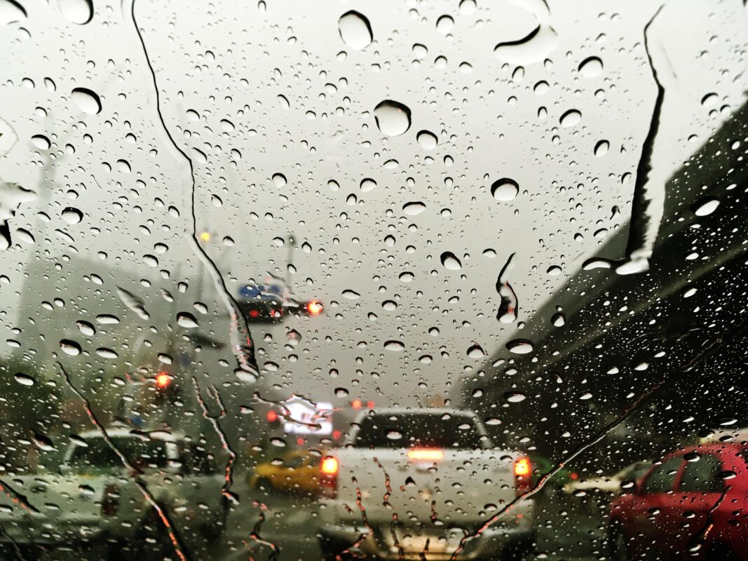 62b95abea32a014bf4cdfa94 traffic jam min
